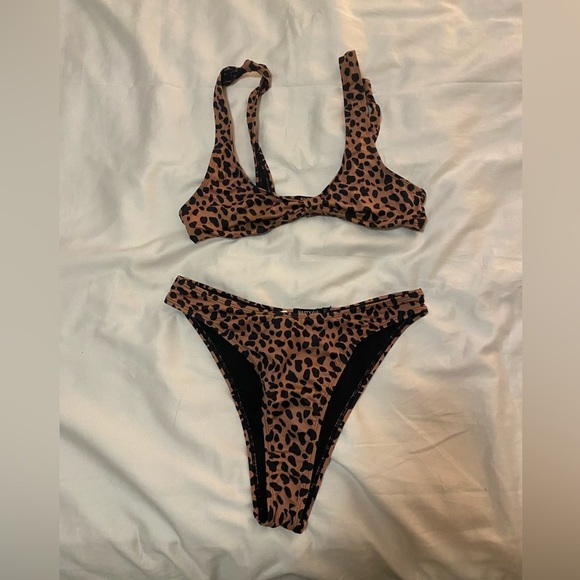 Nasty Gal Cheetah Swimsuit - Picture 7 of 7
